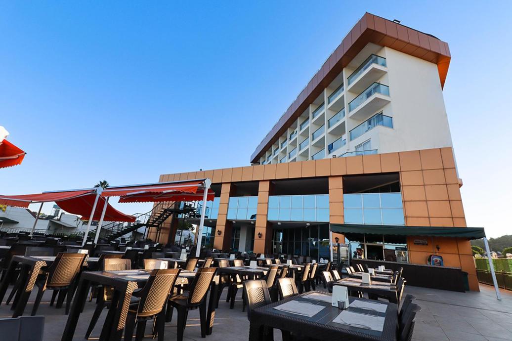 Throne Beach Resort & Spa Манавгат Екстериор снимка